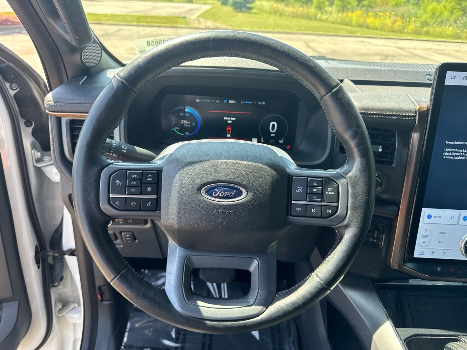 2023 Ford F-150 Lightning Lariat