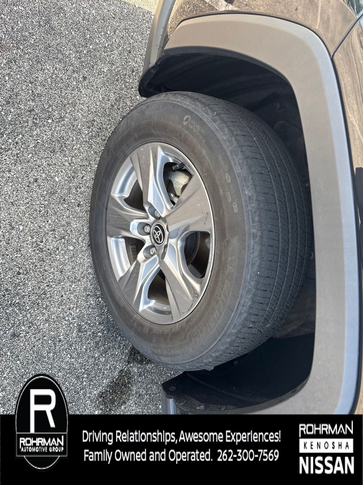 2025 Toyota RAV4 XLE