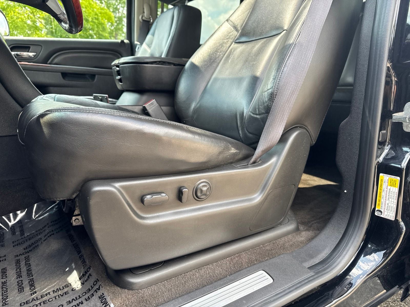 2011 Cadillac Escalade EXT Premium