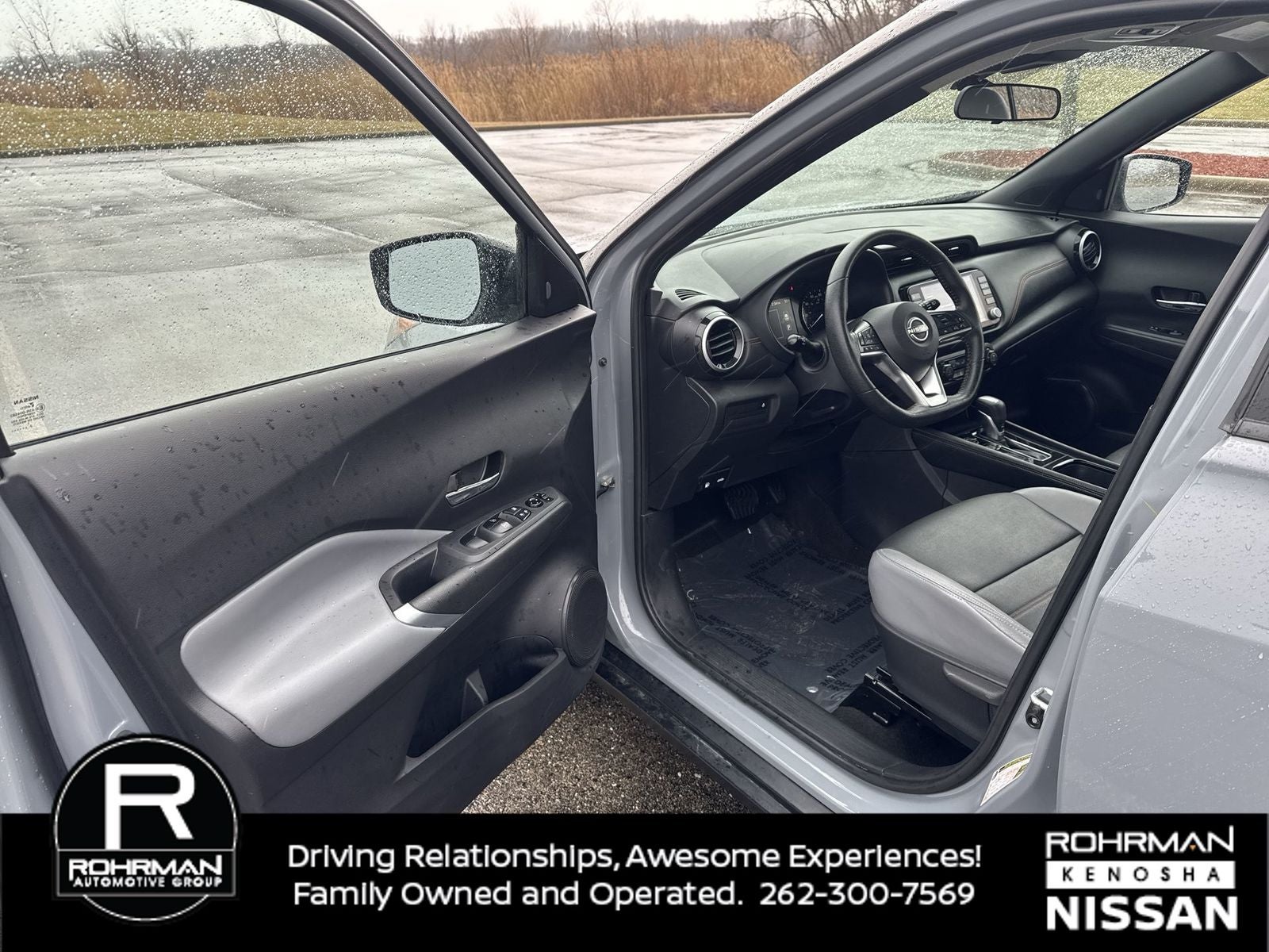 2023 Nissan Kicks SR