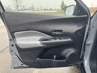 2023 Nissan Kicks SR