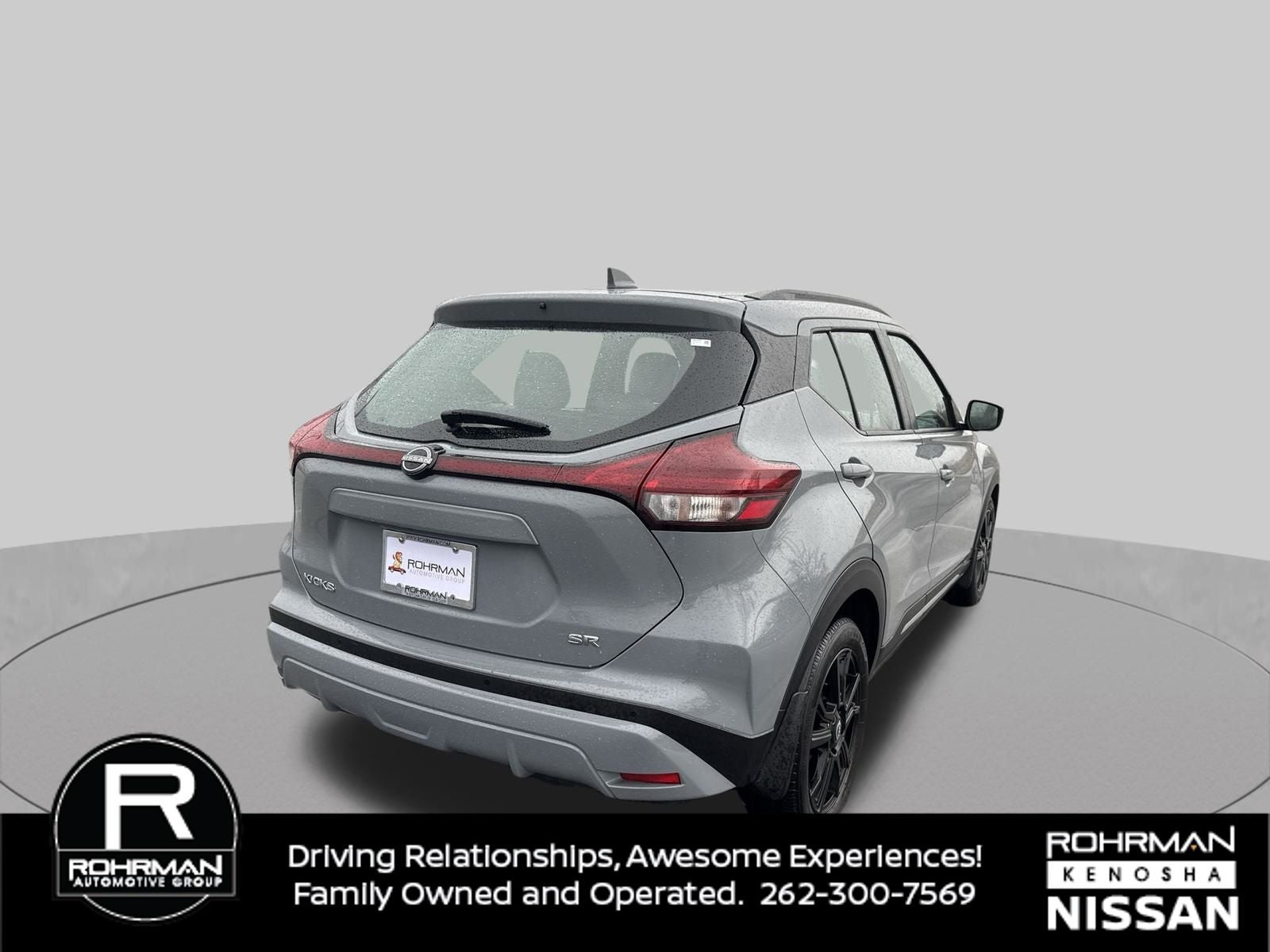2023 Nissan Kicks SR