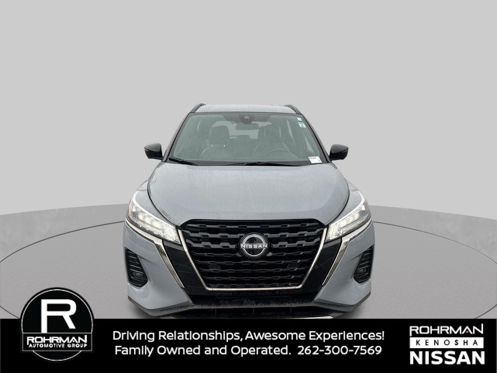 2023 Nissan Kicks SR