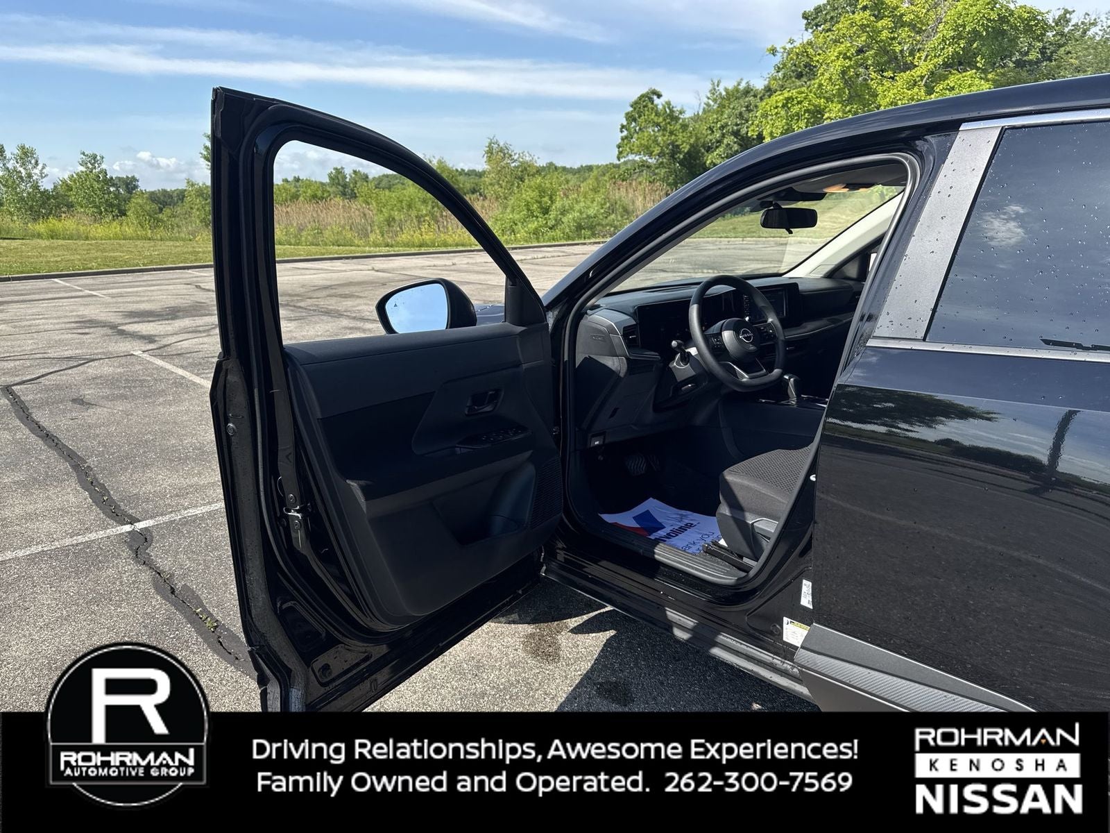 2025 Nissan Kicks S