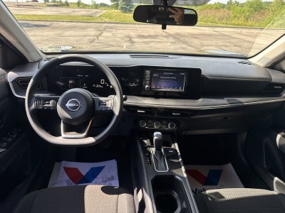 2025 Nissan Kicks S