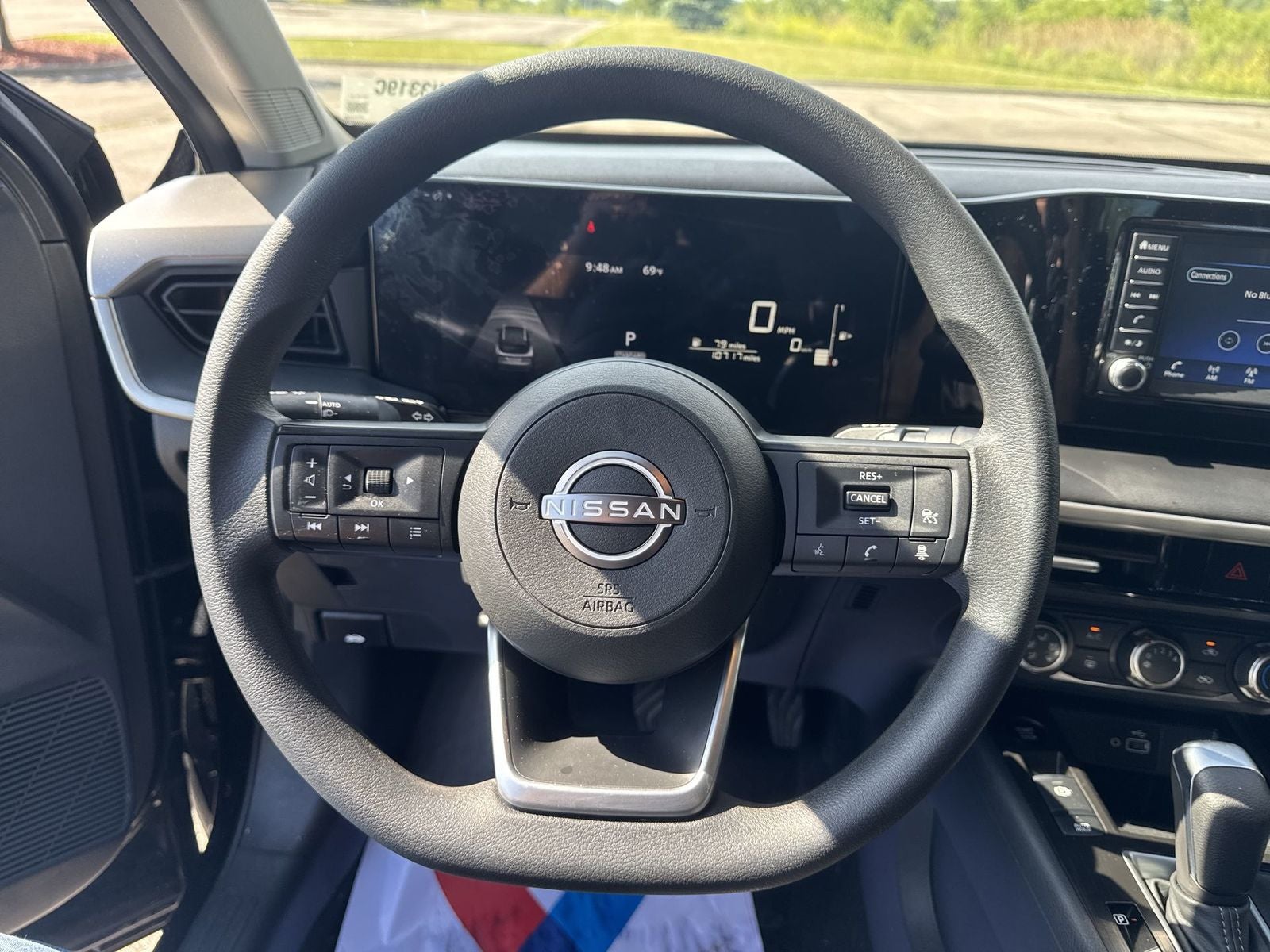 2025 Nissan Kicks S