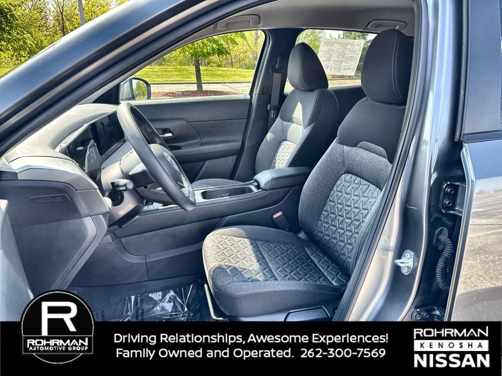 2025 Nissan Kicks SV