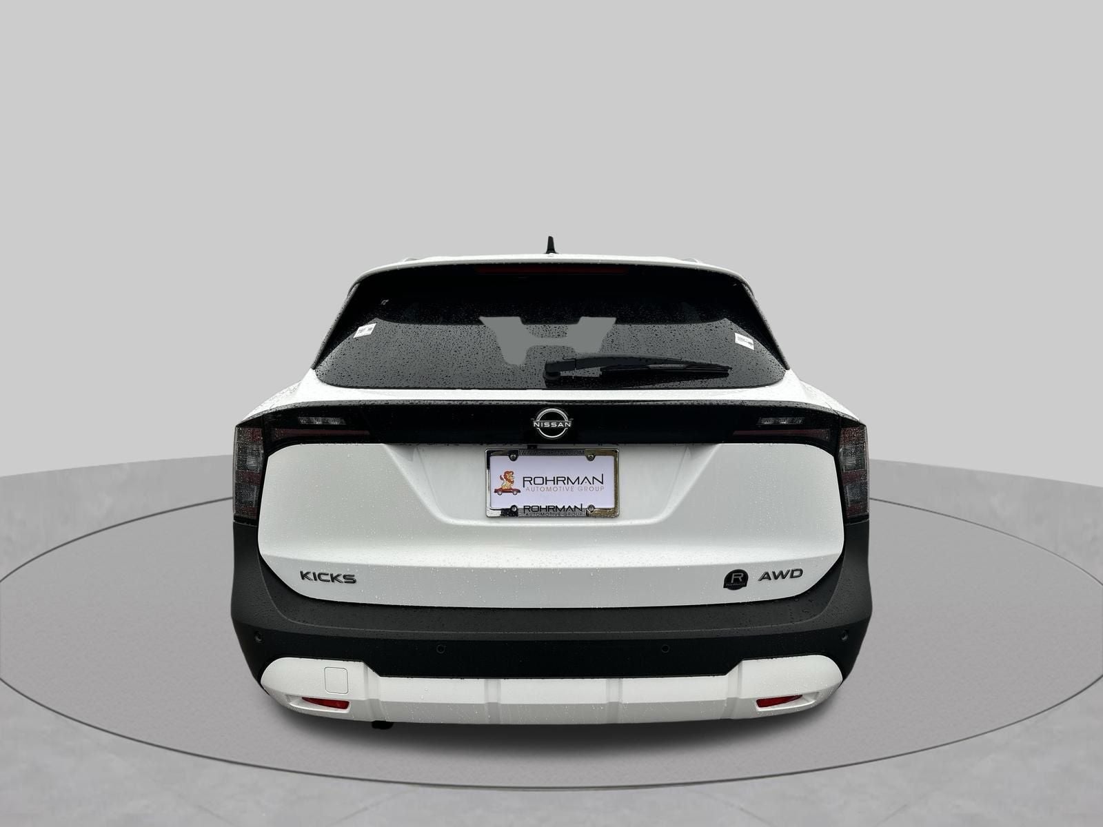 2026 Nissan Kicks SV