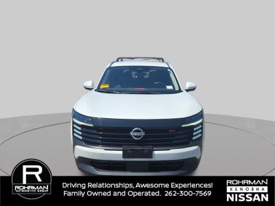 2025 Nissan Kicks SR