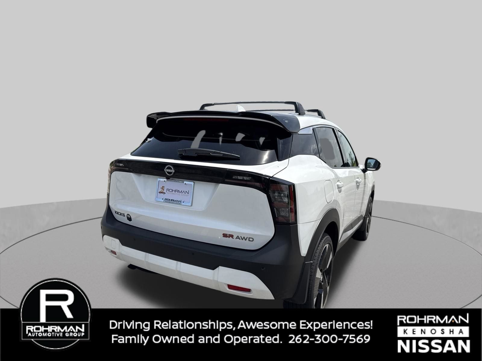 2025 Nissan Kicks SR
