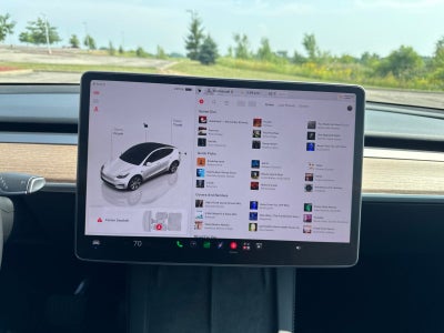 2024 Tesla Model Y Standard Range