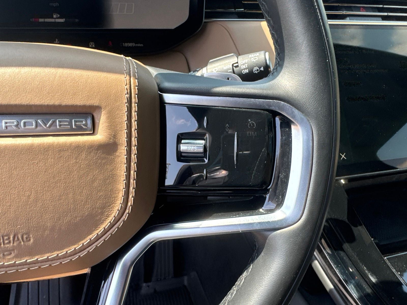 2024 Land Rover Range Rover Sport SE
