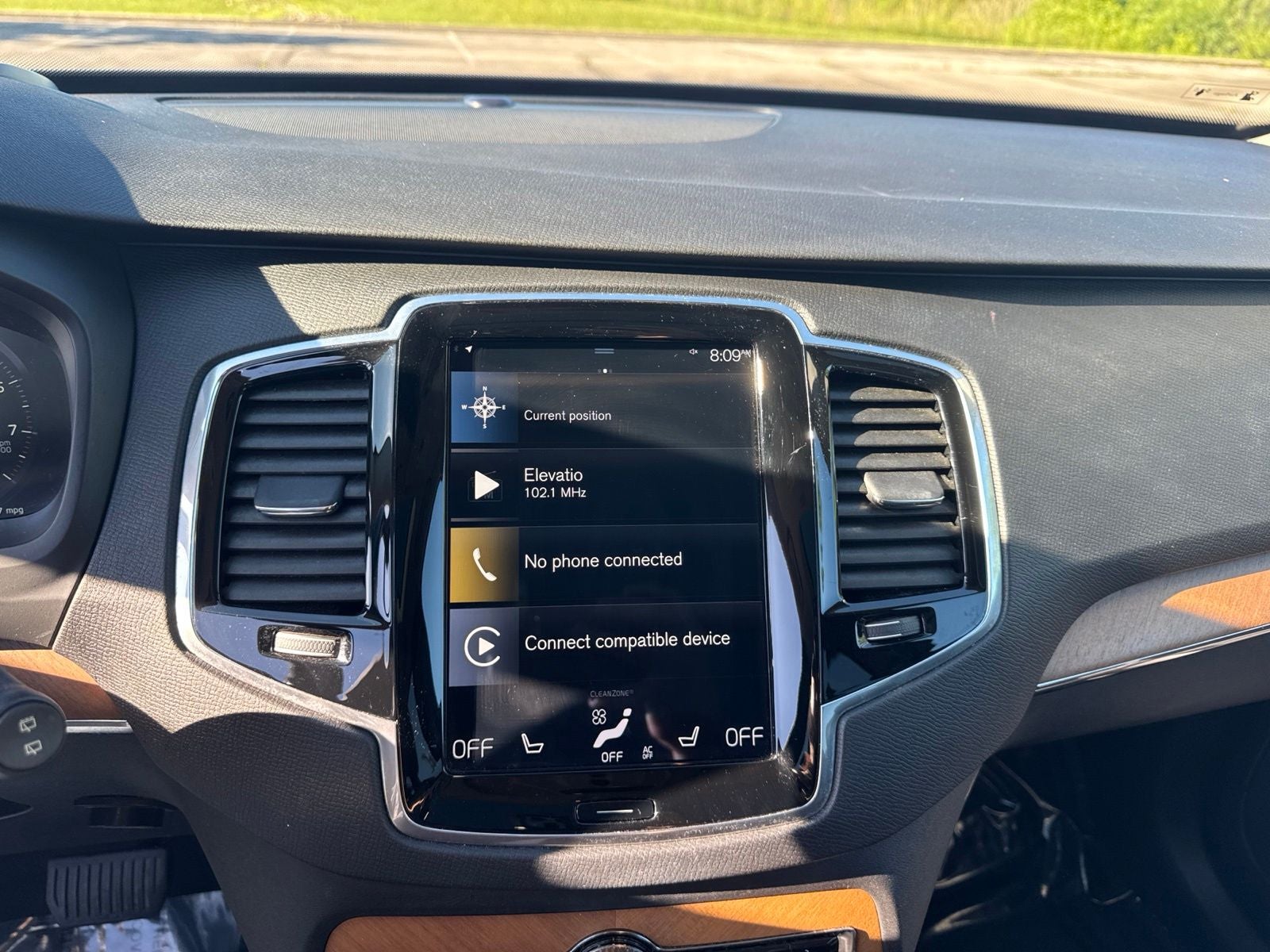2021 Volvo XC90 T6 Momentum