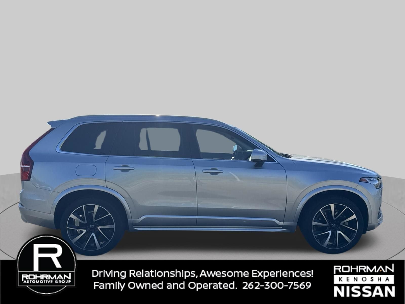 2021 Volvo XC90 T6 Momentum