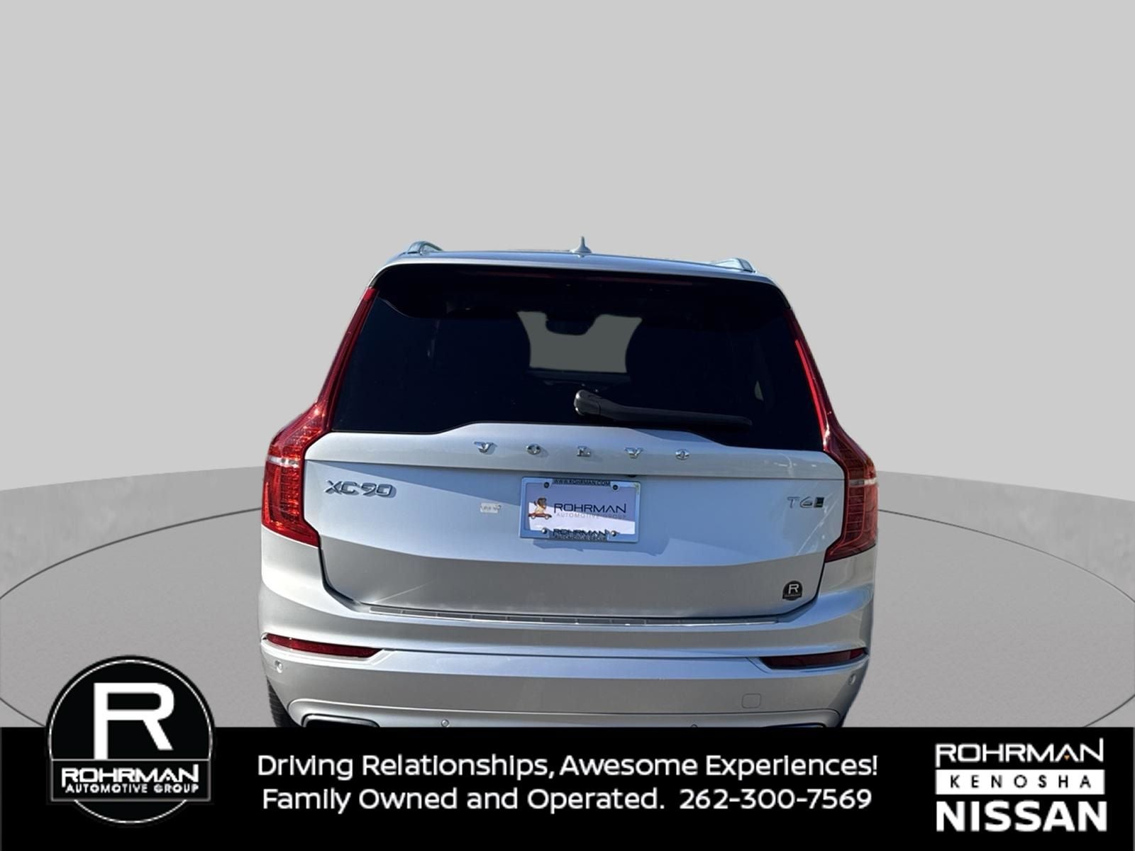 2021 Volvo XC90 T6 Momentum