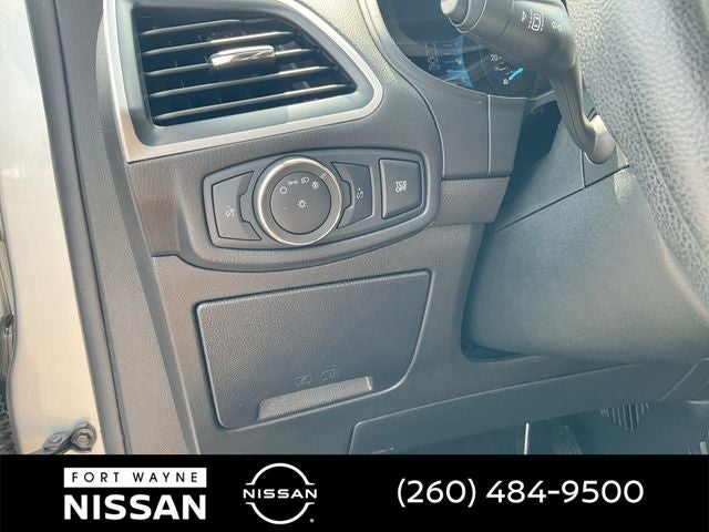 2022 Ford Edge SE