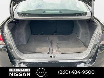 2024 Nissan Versa 1.6 SR