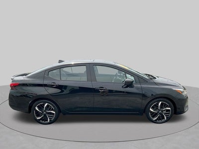2024 Nissan Versa 1.6 SR
