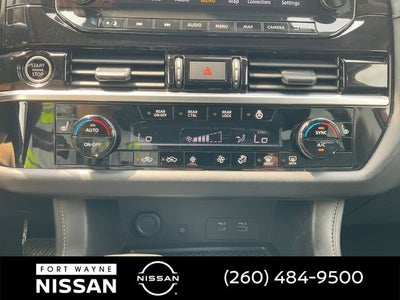 2023 Nissan Pathfinder SL