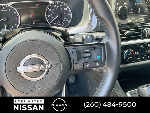 2025 Nissan Pathfinder SL