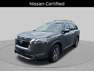 2022 Nissan Pathfinder SL