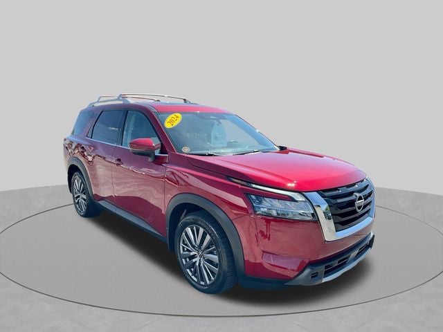 2024 Nissan Pathfinder SL