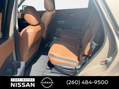 2025 Nissan Pathfinder Platinum