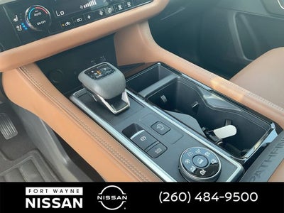 2025 Nissan Pathfinder Platinum