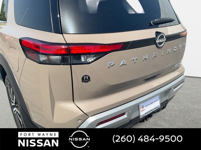 2025 Nissan Pathfinder Platinum