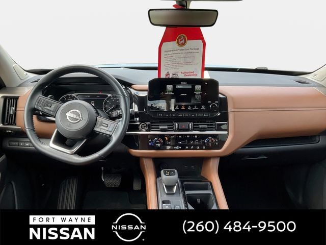 2023 Nissan Pathfinder Platinum