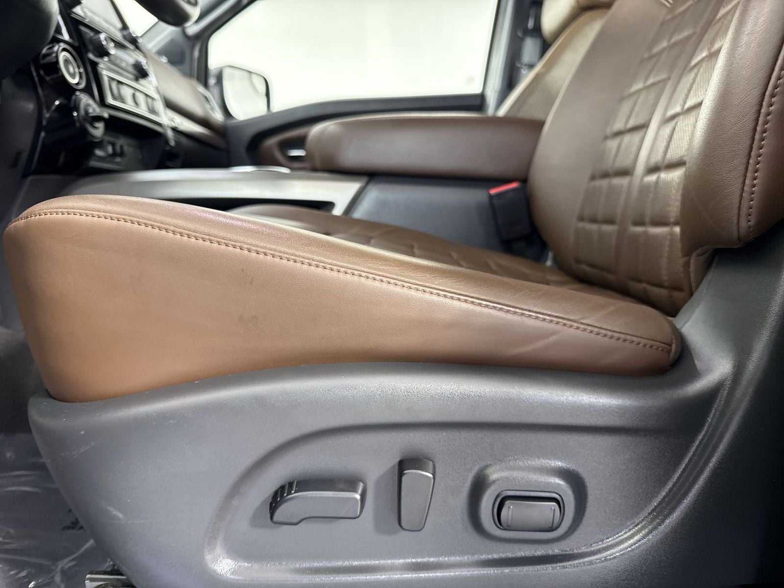 2023 Nissan Titan Platinum Reserve