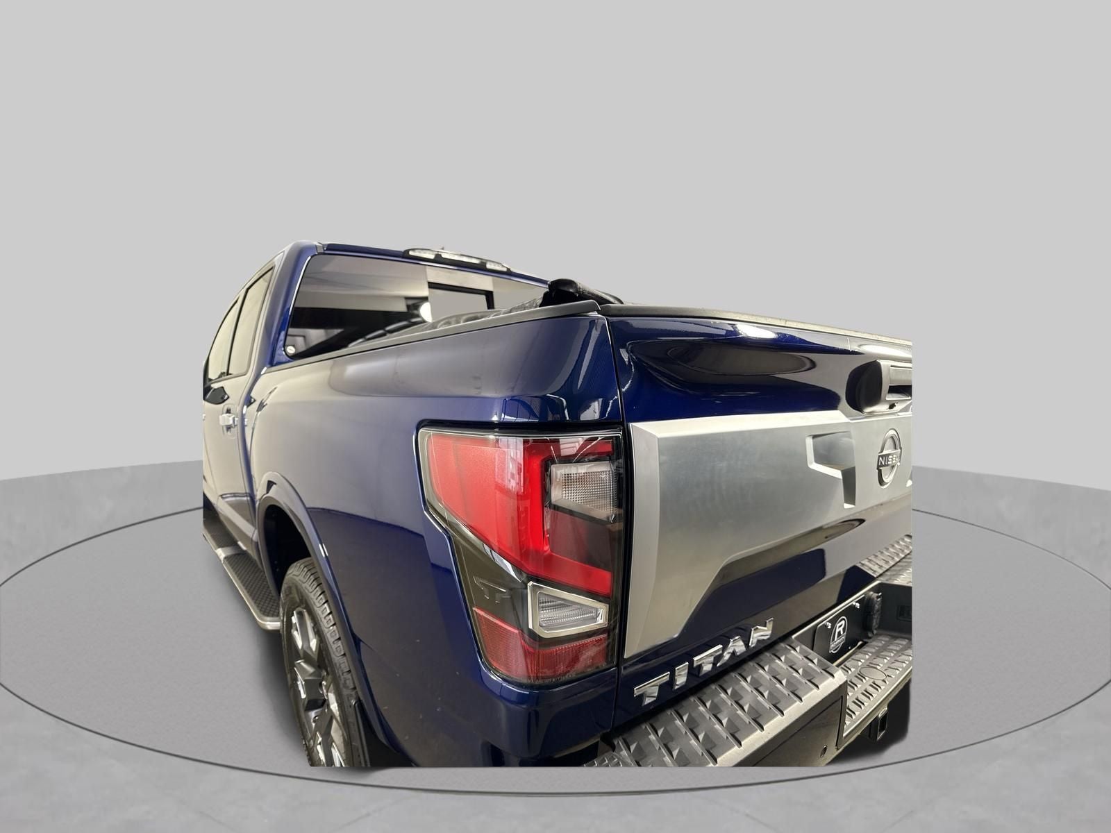 2023 Nissan Titan Platinum Reserve