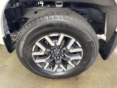 2024 Nissan Frontier SL