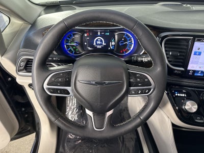 2023 Chrysler Pacifica Hybrid Limited