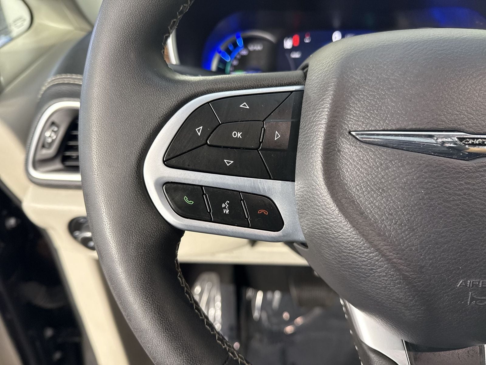 2023 Chrysler Pacifica Hybrid Limited