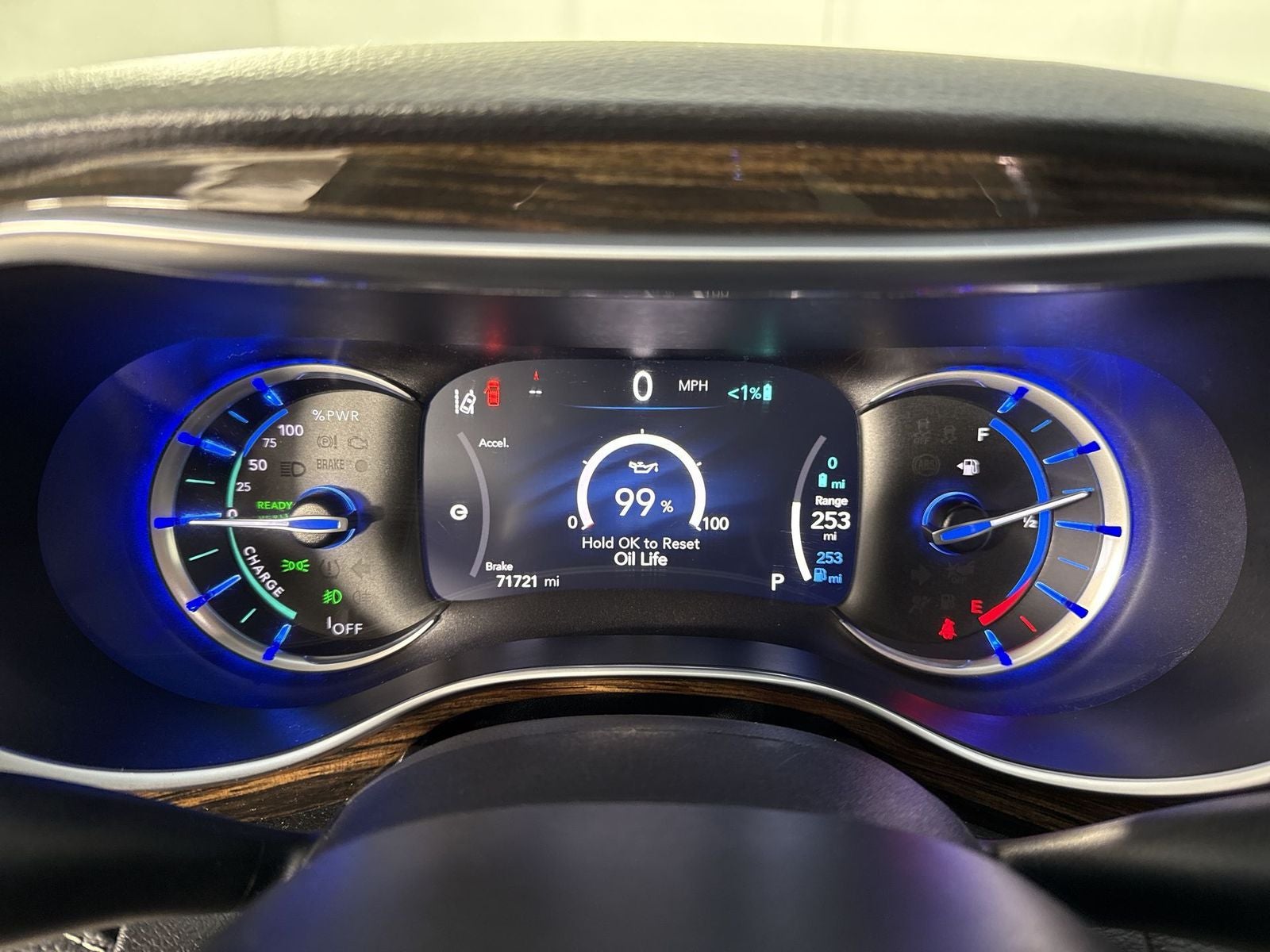 2023 Chrysler Pacifica Hybrid Limited