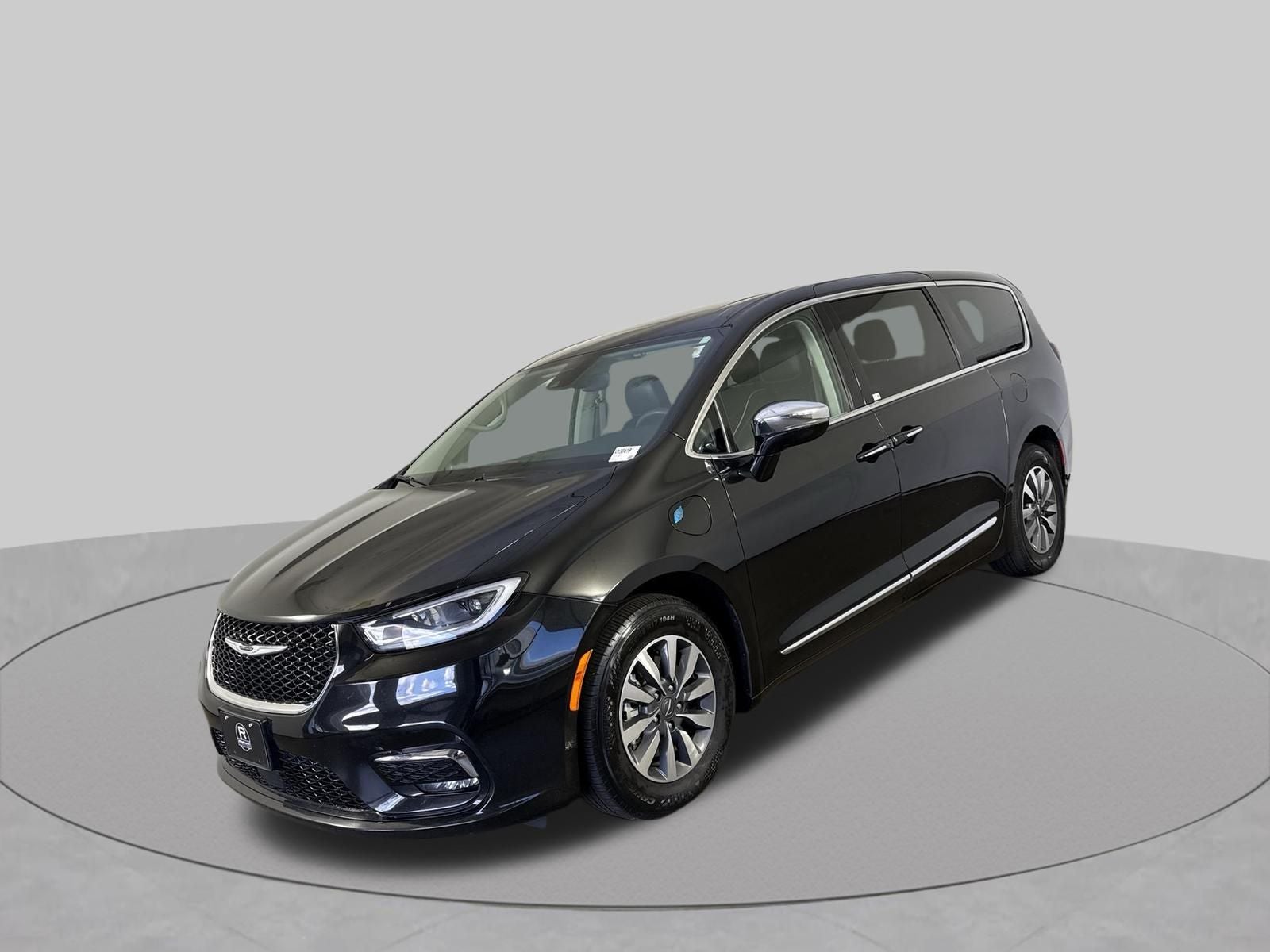 2023 Chrysler Pacifica Hybrid Limited