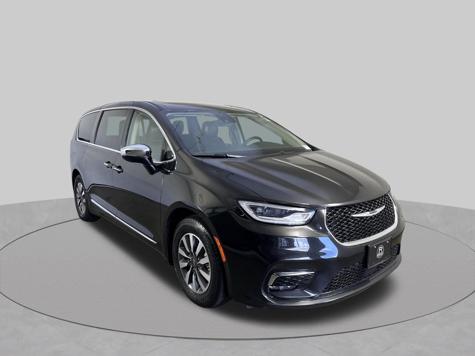 2023 Chrysler Pacifica Hybrid Limited