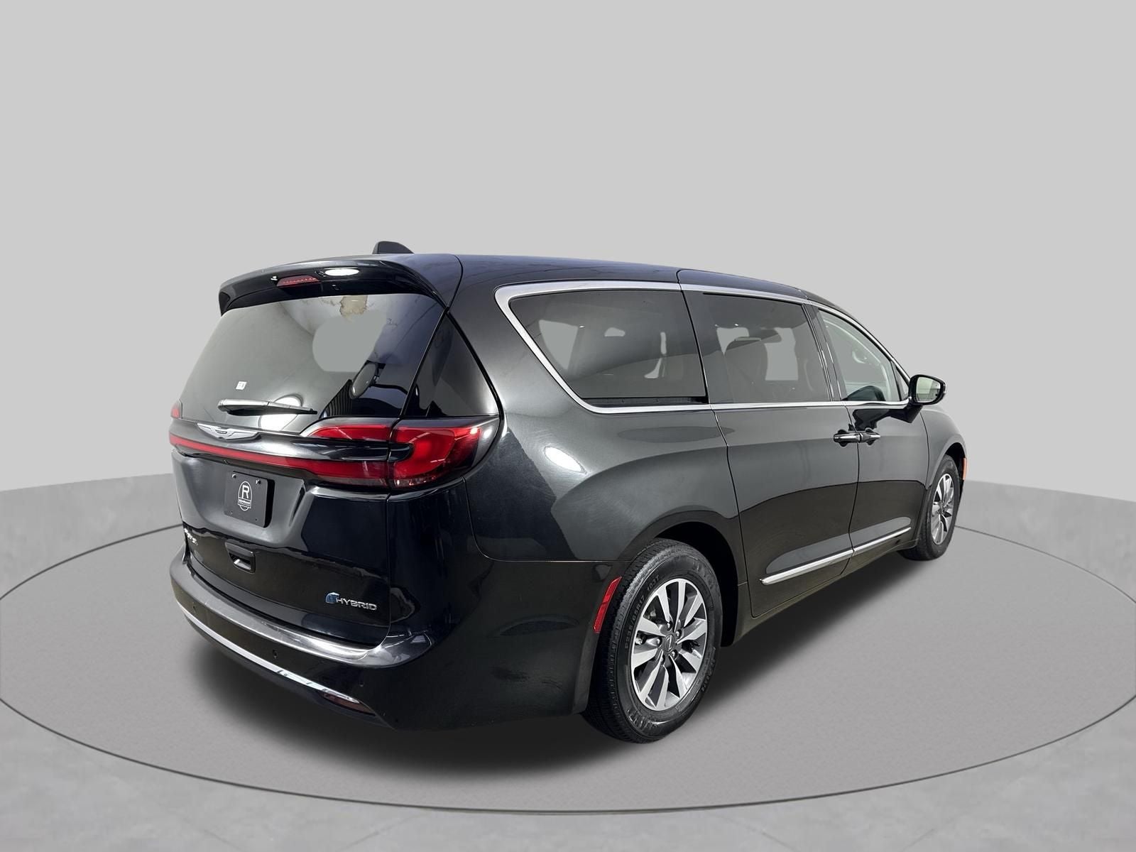 2023 Chrysler Pacifica Hybrid Limited