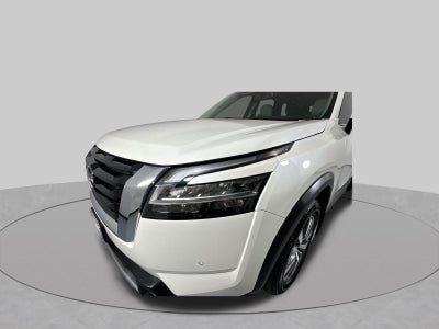 2022 Nissan Pathfinder SL 4WD