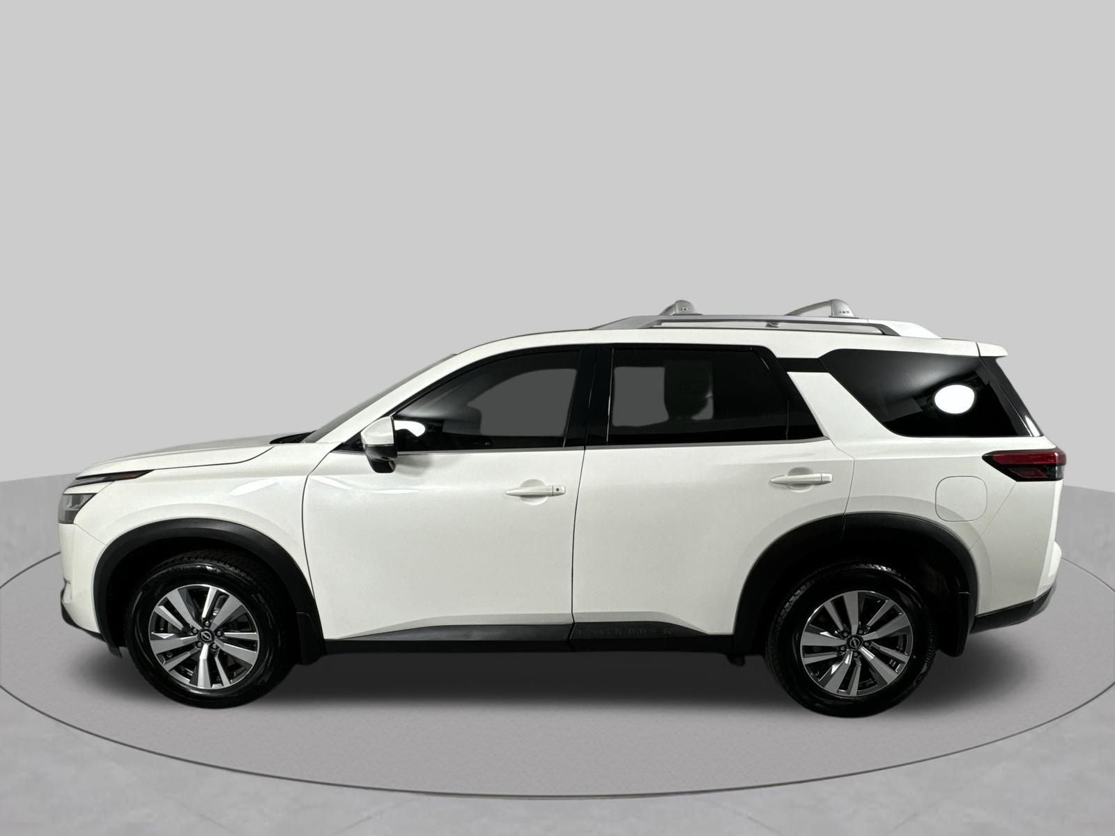 2022 Nissan Pathfinder SL 4WD