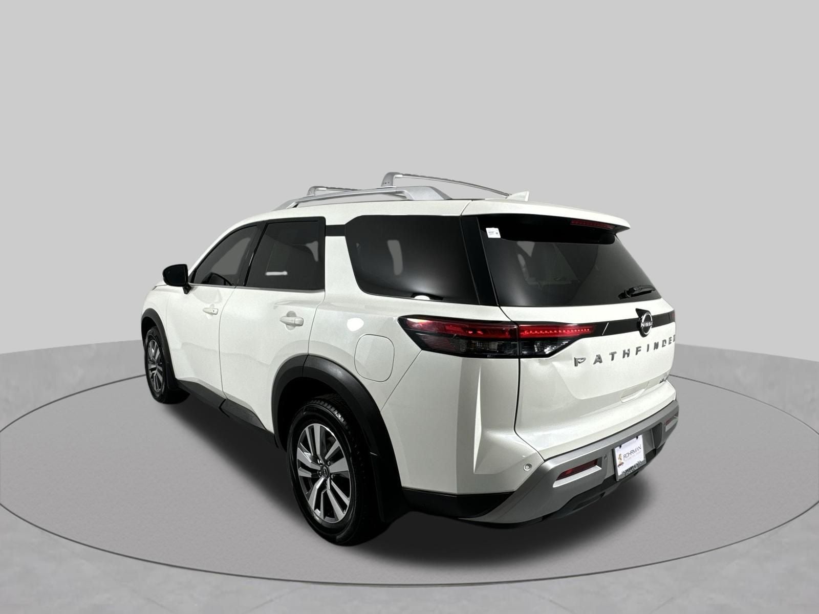 2022 Nissan Pathfinder SL 4WD