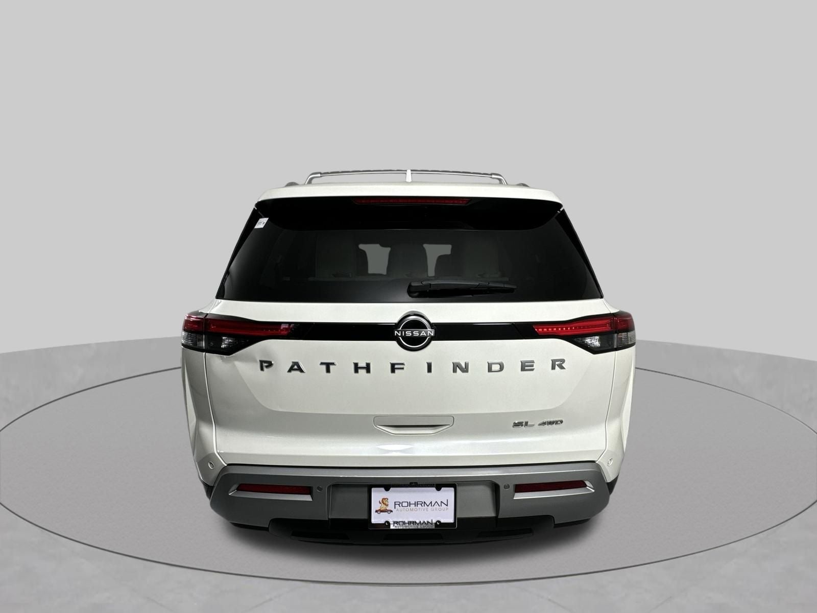 2022 Nissan Pathfinder SL 4WD