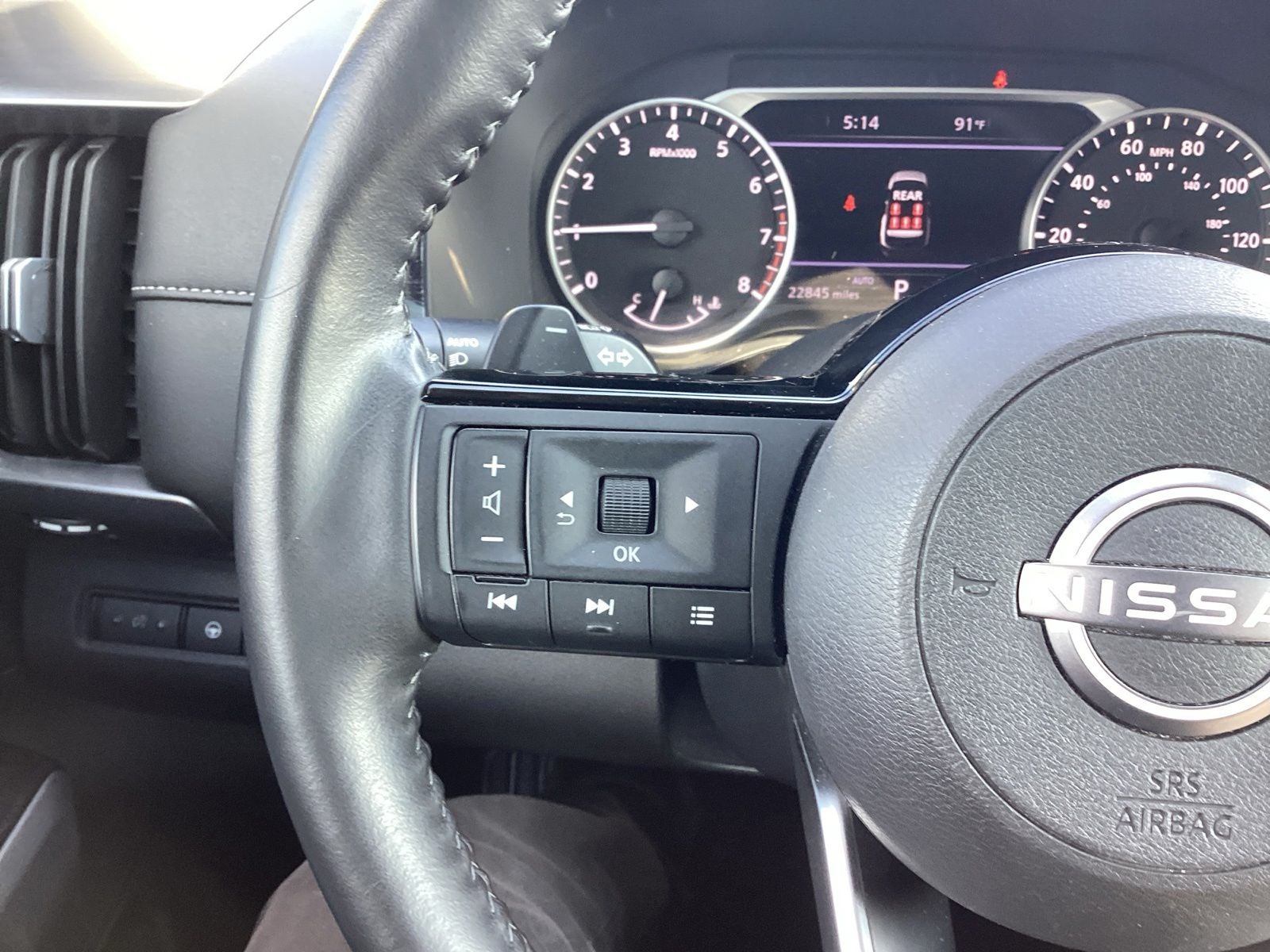 2023 Nissan Pathfinder SL