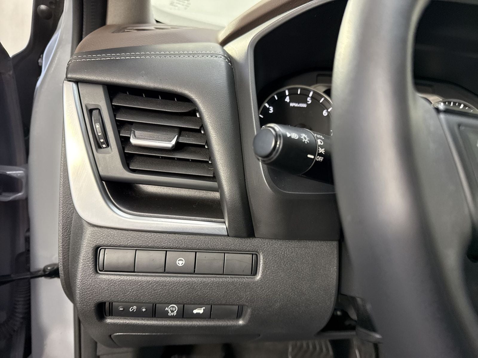 2023 Nissan Rogue SV Premium Midnight Edition