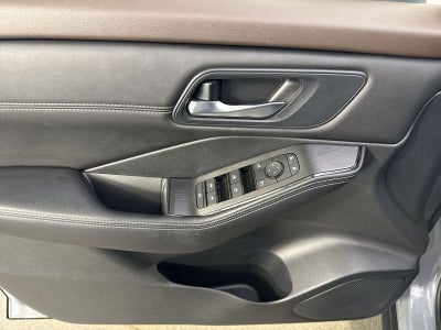 2023 Nissan Rogue SV Premium Midnight Edition