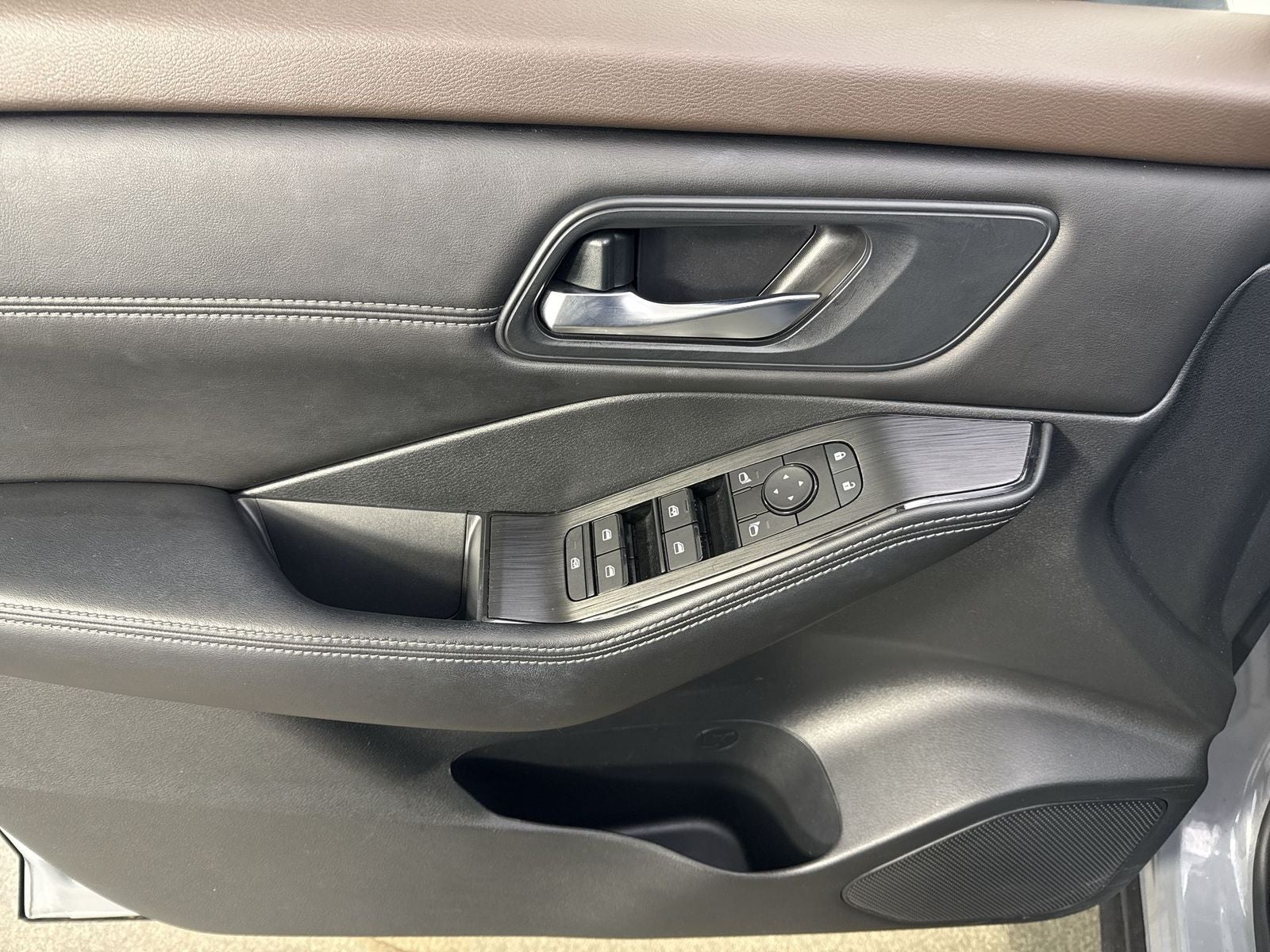 2023 Nissan Rogue SV Premium Midnight Edition