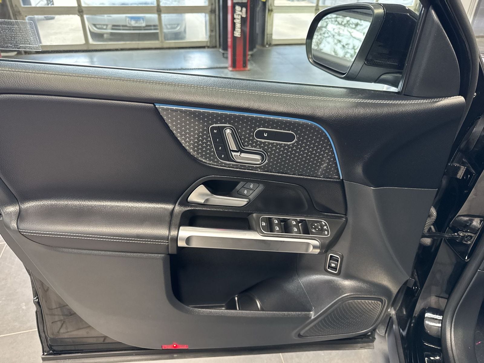 2025 Mercedes-Benz GLB GLB 250