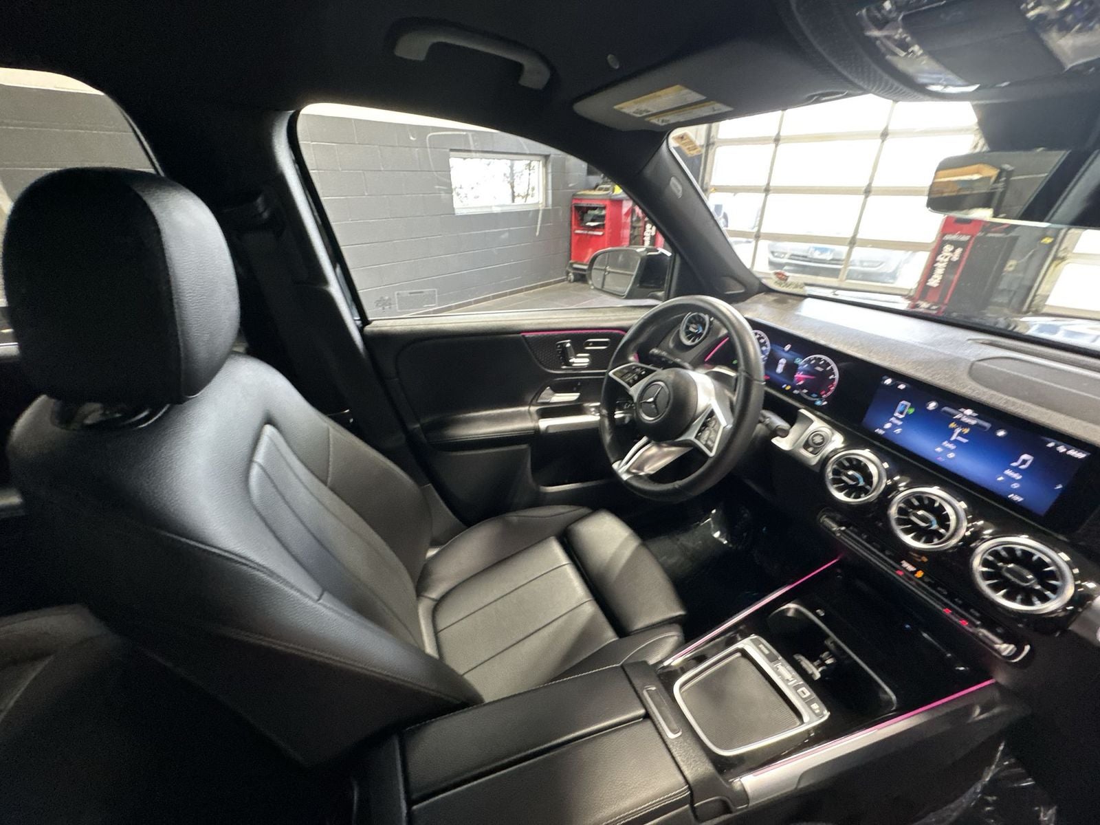 2025 Mercedes-Benz GLB GLB 250