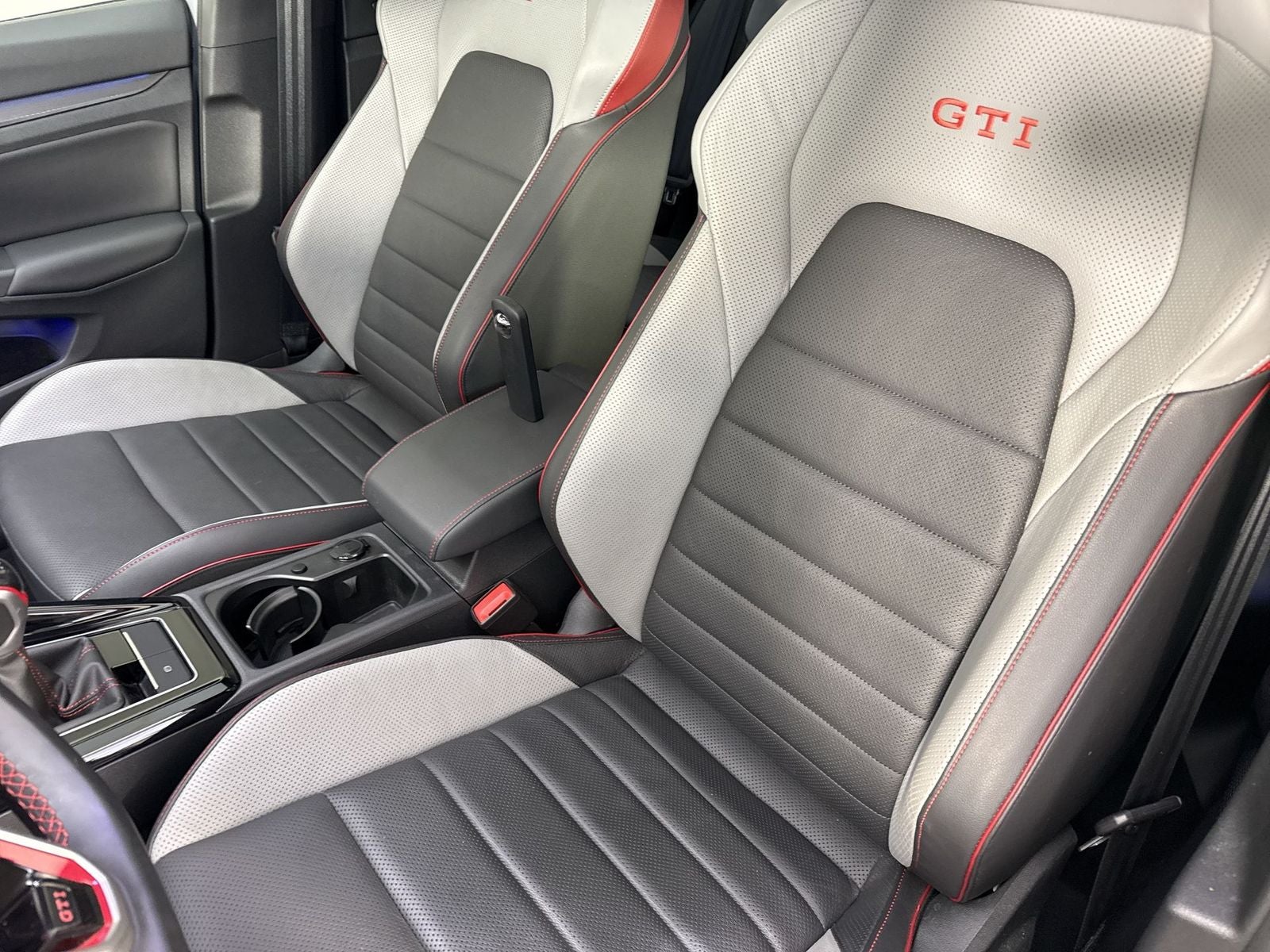 2023 Volkswagen Golf GTI Autobahn